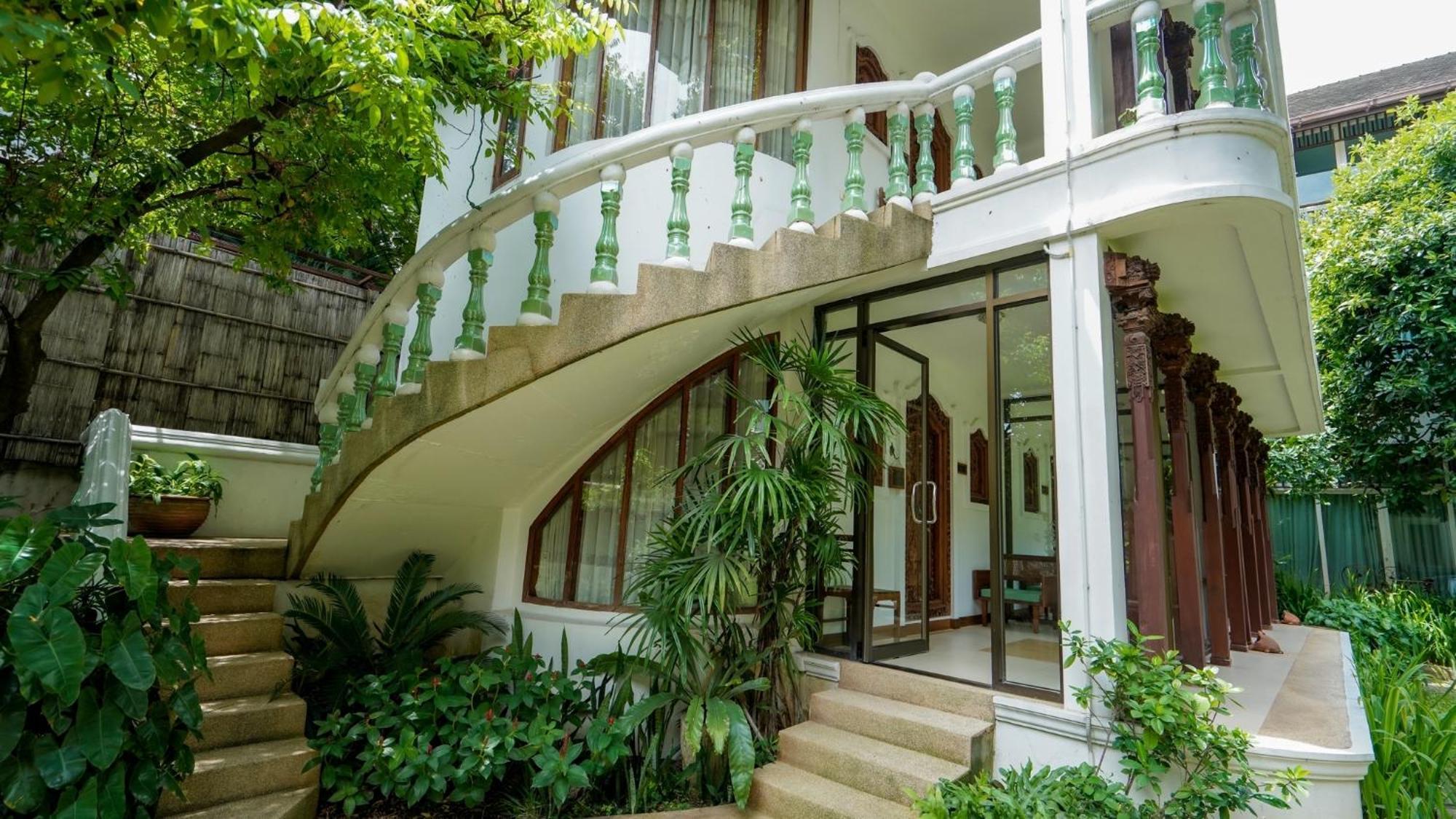 Kodchasri Thani Hotel Chiangmai Чиангмай Экстерьер фото