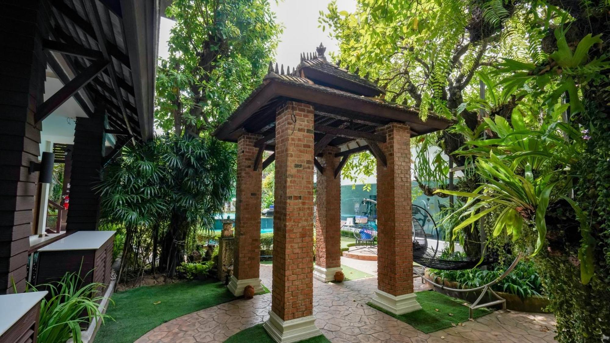 Kodchasri Thani Hotel Chiangmai Чиангмай Экстерьер фото